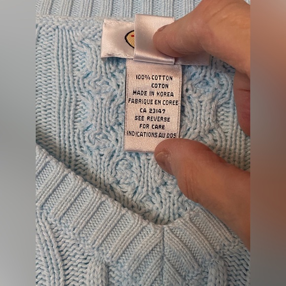 Vintage Talbots Light Blue V-Neck sweater. 100% Heavy Cotton. Cable front & back - Picture 3 of 15
